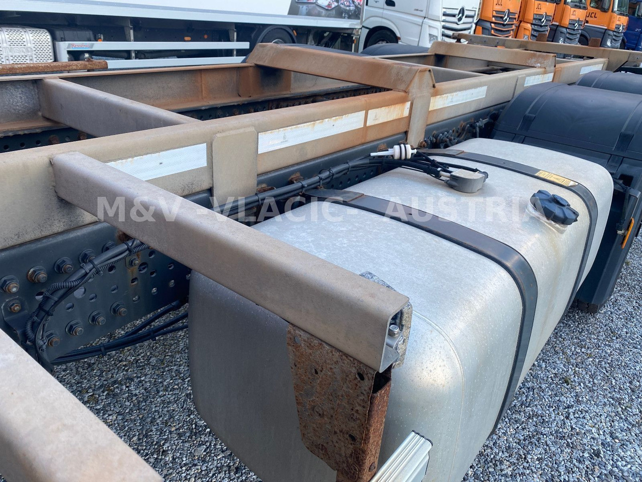 Контейнеровоз/ Змінний кузов вантажівка Mercedes-Benz 2542: фото 12 Контейнеровоз/ Змінний кузов вантажівка Mercedes-Benz 2542: фото 12