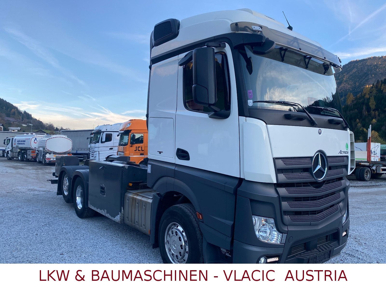 Mercedes-Benz Actros 963-0-C - Вантажівка цистерна: фото 2 Mercedes-Benz Actros 963-0-C - Вантажівка цистерна: фото 2