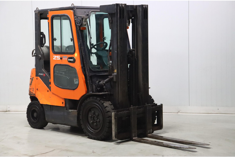 Doosan G25E-5 - Газовий навантажувач: фото 1 Doosan G25E-5 - Газовий навантажувач: фото 1