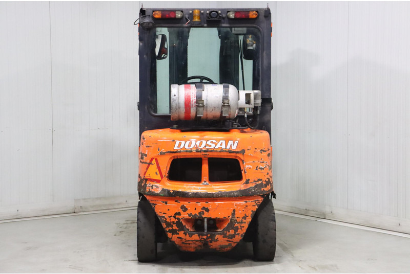 Doosan G25E-5 - Газовий навантажувач: фото 5 Doosan G25E-5 - Газовий навантажувач: фото 5