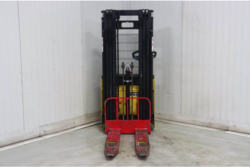 Hyster S1.2-4028 - Штабелер: фото 3 Hyster S1.2-4028 - Штабелер: фото 3