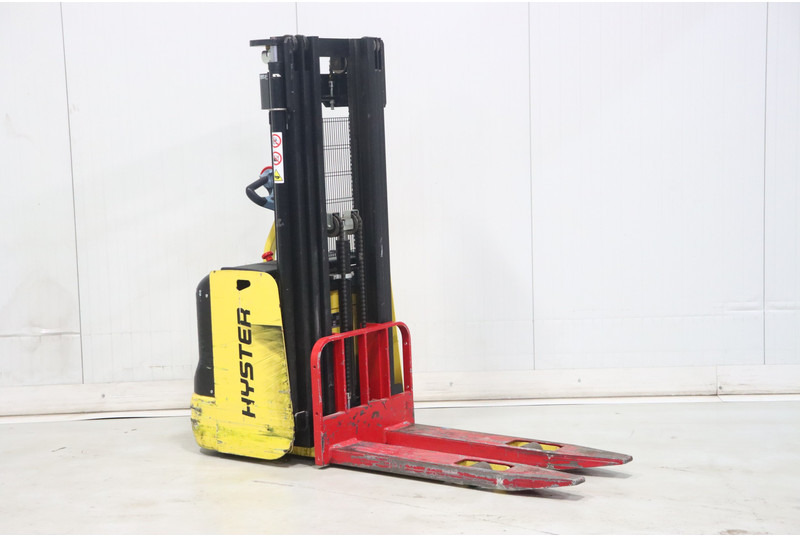 Hyster S1.2-4028 - Штабелер: фото 1 Hyster S1.2-4028 - Штабелер: фото 1