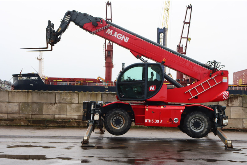 MAGNI RTH5.30S - Навантажувач телескопічний: фото 5 MAGNI RTH5.30S - Навантажувач телескопічний: фото 5