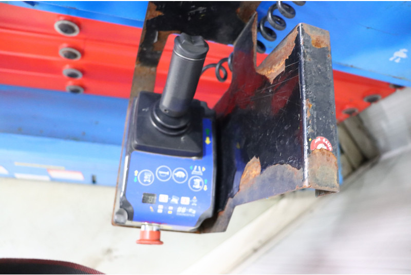 Mantall XE140W - Ножичний підйомник: фото 2 Mantall XE140W - Ножичний підйомник: фото 2