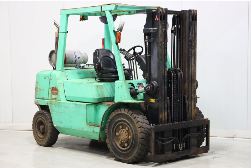 Mitsubishi FG40K - Газовий навантажувач: фото 1 Mitsubishi FG40K - Газовий навантажувач: фото 1