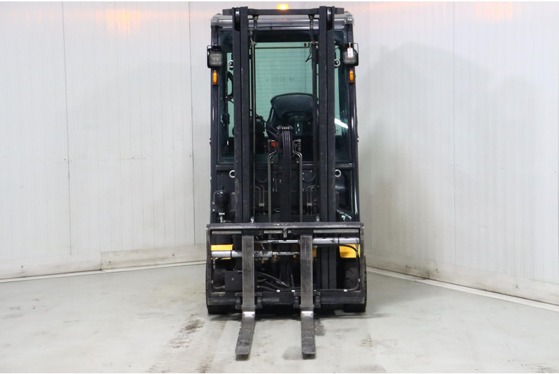 UniCarriers A2N1L16Q - Електронавантажувач: фото 2 UniCarriers A2N1L16Q - Електронавантажувач: фото 2