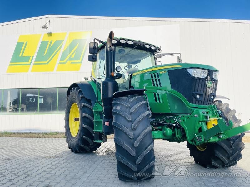 John Deere 6215R - Трактор: фото 1 John Deere 6215R - Трактор: фото 1