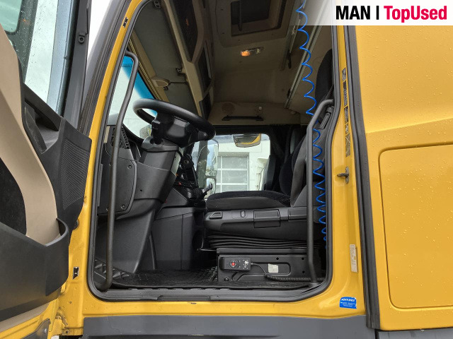 Interior photo 2: Тягач MERCEDES-BENZ ACTROS 1845  Lowdeck   LSnRL