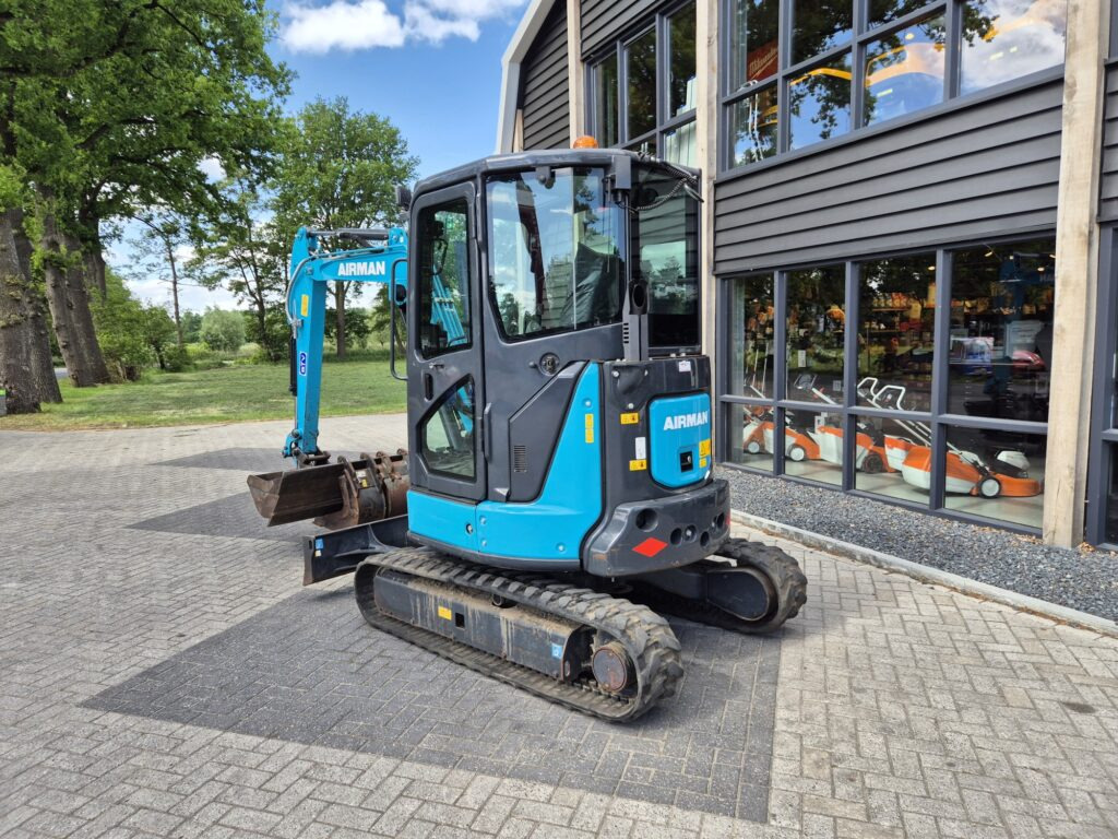 AIRMANN AX33U mididigger - Міні-екскаватор: фото 3 AIRMANN AX33U mididigger - Міні-екскаватор: фото 3
