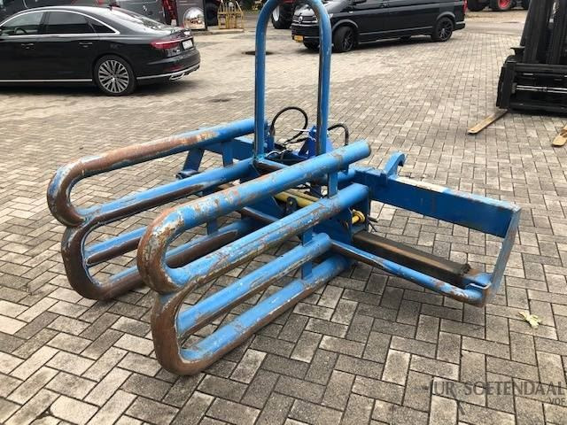 GOWEIL bale clamp - Захват в категорії Сільськогосподарська техніка: фото 2 GOWEIL bale clamp - Захват в категорії Сільськогосподарська техніка: фото 2