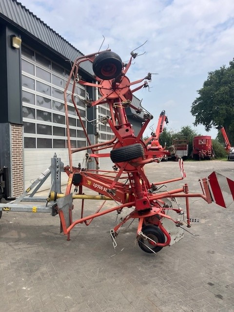 LELY 675 tedder - Сіноворушилка: фото 3 LELY 675 tedder - Сіноворушилка: фото 3