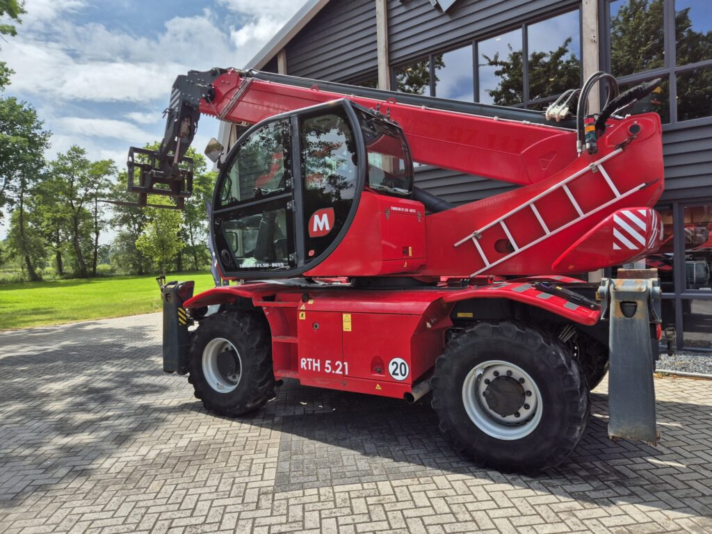 MAGNI RTH 5.21 D/D - Навантажувач телескопічний: фото 3 MAGNI RTH 5.21 D/D - Навантажувач телескопічний: фото 3