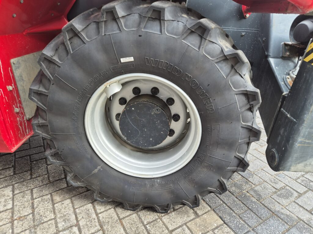 Навантажувач телескопічний MAGNI RTH 5.23: фото 8