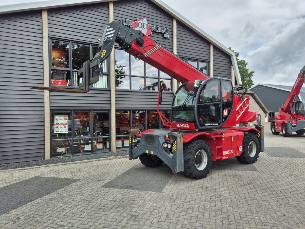 MAGNI RTH 5.23 Smart D/C - Навантажувач телескопічний: фото 2 MAGNI RTH 5.23 Smart D/C - Навантажувач телескопічний: фото 2