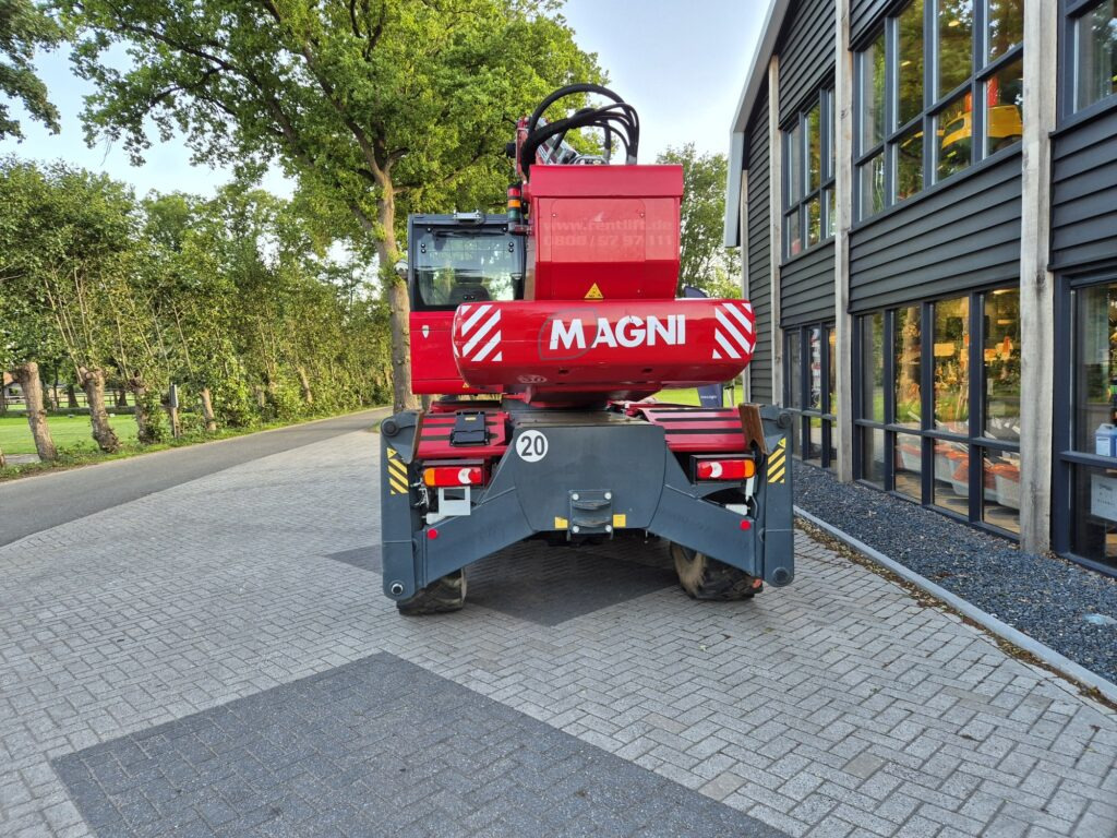 MAGNI RTH 5.23 Smart D/C - Навантажувач телескопічний: фото 4 MAGNI RTH 5.23 Smart D/C - Навантажувач телескопічний: фото 4
