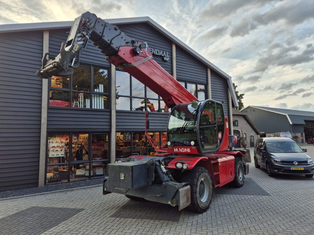 MAGNI RTH 6.30 SH roto telescopic handler - Навантажувач телескопічний: фото 2 MAGNI RTH 6.30 SH roto telescopic handler - Навантажувач телескопічний: фото 2