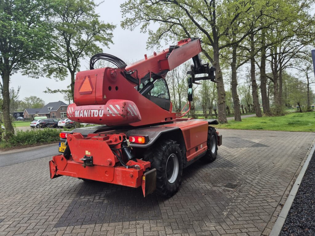 MANITOU MRT 2150+ privilege - Навантажувач телескопічний: фото 5 MANITOU MRT 2150+ privilege - Навантажувач телескопічний: фото 5