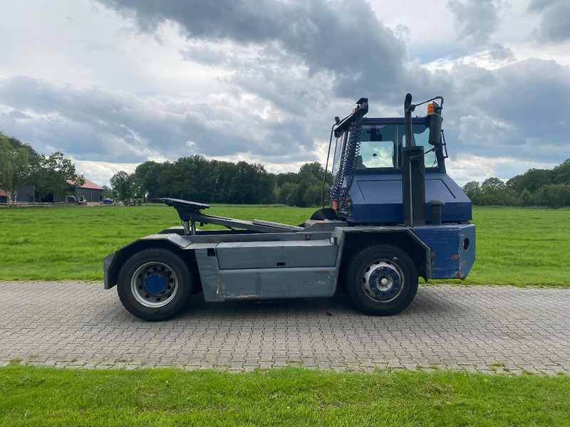 Sisu E TRX 182 | HYDROLIC | CENTRAL LUBRIGATION | NO RUST !!! - Термінальний трактор: фото 3 Sisu E TRX 182 | HYDROLIC | CENTRAL LUBRIGATION | NO RUST !!! - Термінальний трактор: фото 3