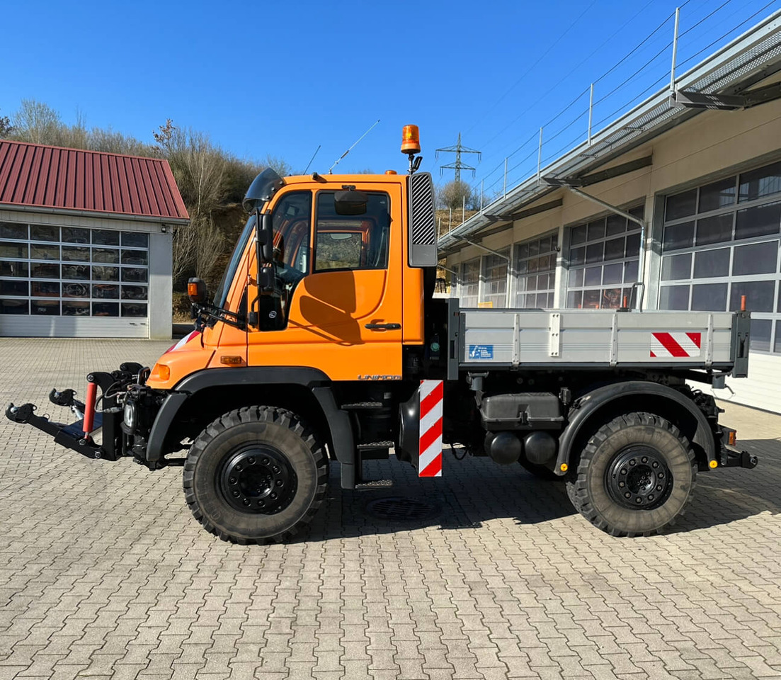 Unimog 400 - U400 405 02734 mit Heckkraftheber Mer - Самоскид вантажівка: фото 2 Unimog 400 - U400 405 02734 mit Heckkraftheber Mer - Самоскид вантажівка: фото 2