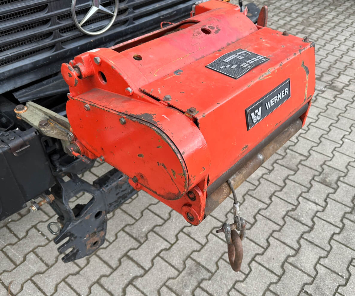 Unimog Frontanbau Seilwinde Werner F30.1M1HW1708 - Лебідка: фото 1 Unimog Frontanbau Seilwinde Werner F30.1M1HW1708 - Лебідка: фото 1