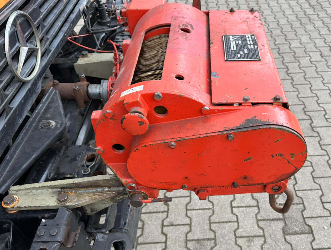 Unimog Frontanbau Seilwinde Werner F30.1M1HW1708 - Лебідка: фото 2 Unimog Frontanbau Seilwinde Werner F30.1M1HW1708 - Лебідка: фото 2