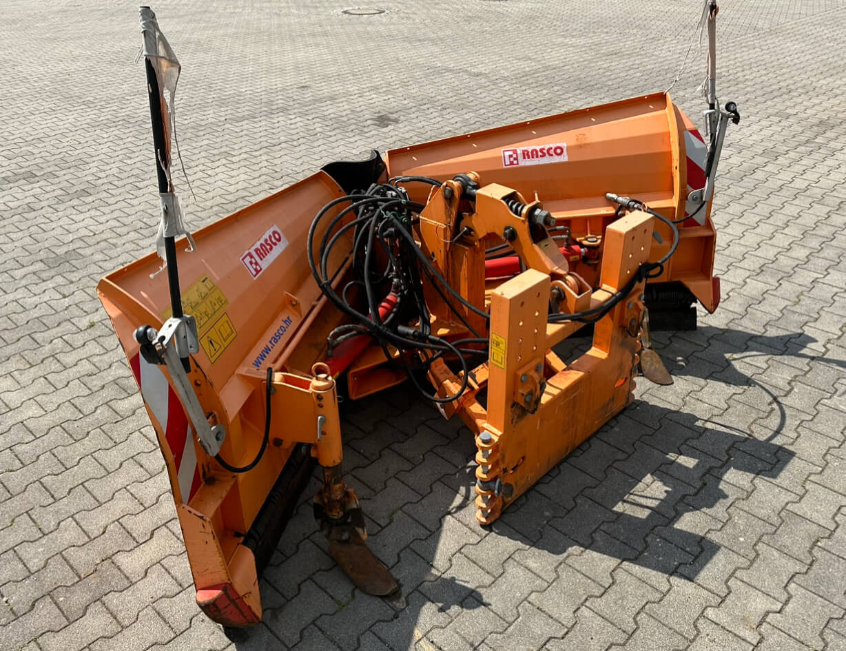 Unimog Schneepflug - Vario  Rasco VERTUS 3.2 GB2X3 - Відвал для снігу: фото 4 Unimog Schneepflug - Vario  Rasco VERTUS 3.2 GB2X3 - Відвал для снігу: фото 4