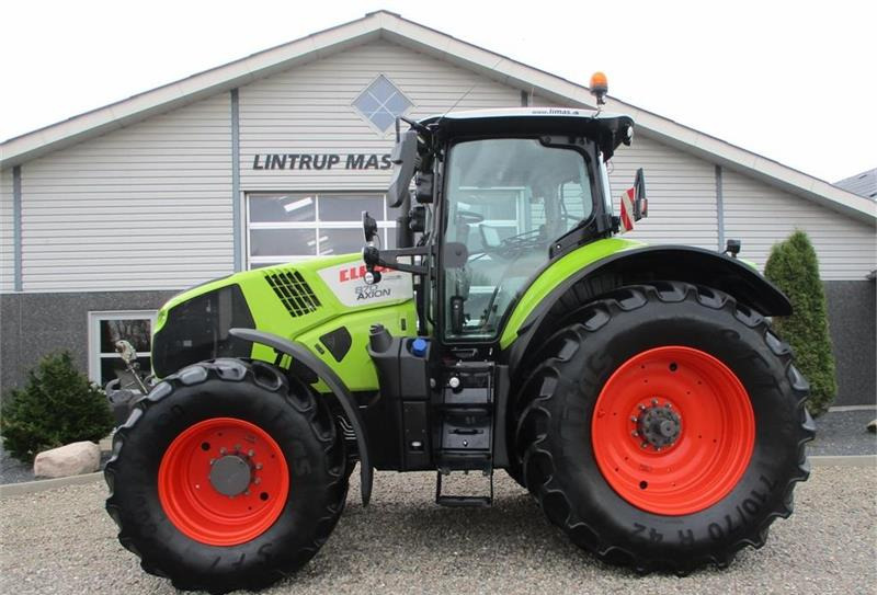Трактор Claas AXION 870 CMATIC med frontlift og front PTO, GPS: фото 1