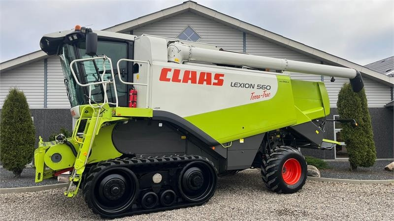 Claas LEXION 560 Med ny bælter og 4wd - Зернозбиральний комбайн: фото 1 Claas LEXION 560 Med ny bælter og 4wd - Зернозбиральний комбайн: фото 1