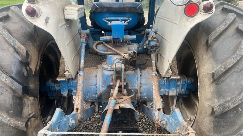 Ford 5000 Y-model - Трактор: фото 4 Ford 5000 Y-model - Трактор: фото 4