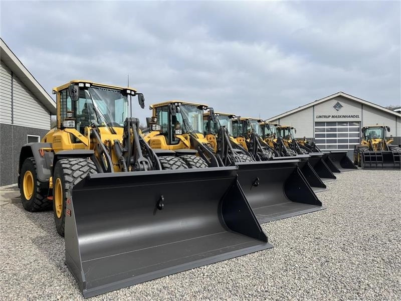 JST Skovl 3.4m3 med volvoskifte og 3m bred. NY SKOVL. - Ківш в категорії Будівельна техніка: фото 2 JST Skovl 3.4m3 med volvoskifte og 3m bred. NY SKOVL. - Ківш в категорії Будівельна техніка: фото 2