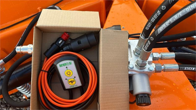 Limas Vario SHL 250 Med lys  - Відвал для снігу в категорії Сільськогосподарська техніка: фото 2 Limas Vario SHL 250 Med lys  - Відвал для снігу в категорії Сільськогосподарська техніка: фото 2