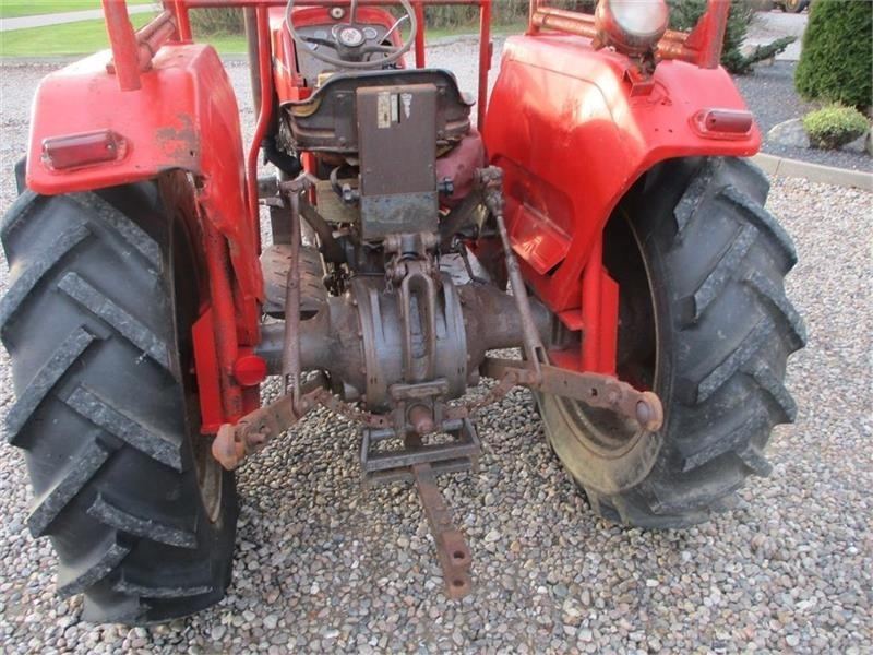 Massey Ferguson 165 - Трактор: фото 4 Massey Ferguson 165 - Трактор: фото 4