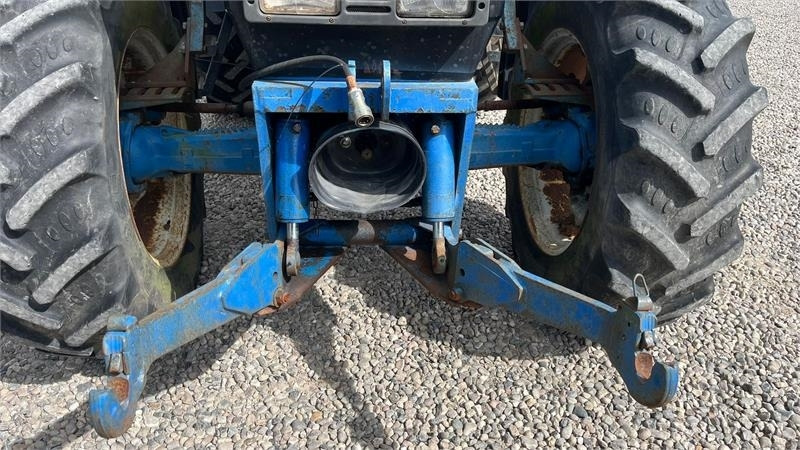 New Holland 8240 SLE Med frontlift og frontPTO - Трактор: фото 4 New Holland 8240 SLE Med frontlift og frontPTO - Трактор: фото 4