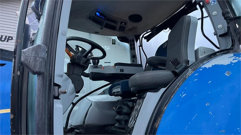 New Holland T7.230 Autocommand med frontlift og nye bagdæk er - Трактор: фото 3 New Holland T7.230 Autocommand med frontlift og nye bagdæk er - Трактор: фото 3