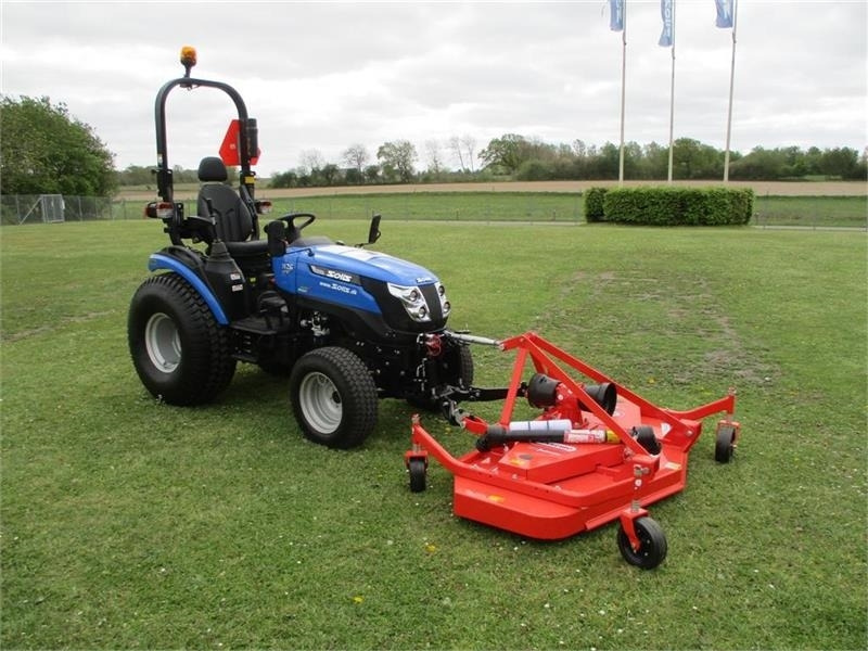 Solis 26 HST med frontlift,front PTO og turf æk - Трактор: фото 4 Solis 26 HST med frontlift,front PTO og turf æk - Трактор: фото 4