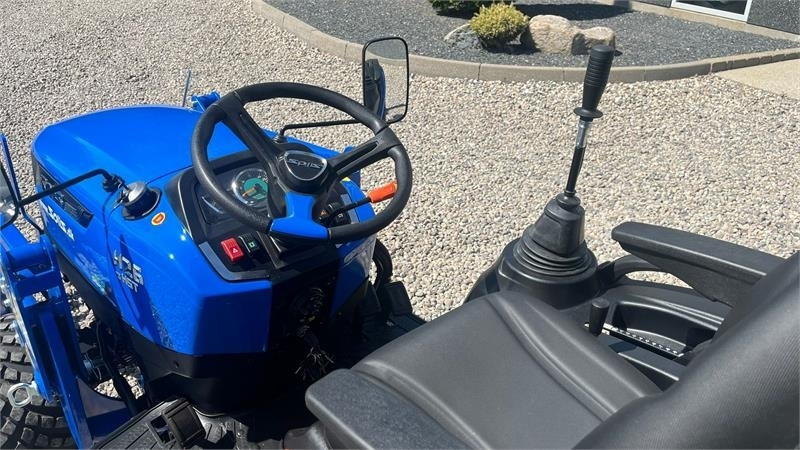 Solis H26 HST Med Frontlæsser og GardenPro dæk - Комунальний трактор: фото 5 Solis H26 HST Med Frontlæsser og GardenPro dæk - Комунальний трактор: фото 5