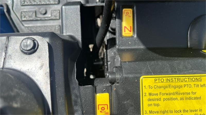 Solis S26 6+2 Gearmaskine med Servostyring og brede trak - Трактор: фото 3 Solis S26 6+2 Gearmaskine med Servostyring og brede trak - Трактор: фото 3