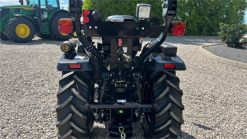 Solis S26 Limited Edition i sort 6+2 Gearmaskine med Ser - Комунальний трактор: фото 4 Solis S26 Limited Edition i sort 6+2 Gearmaskine med Ser - Комунальний трактор: фото 4