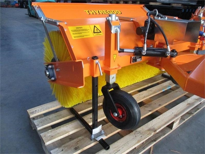 Щітка дорожня Thyregod TK 1600 Komplet med kraftoverføringsaksel og hydra: фото 14