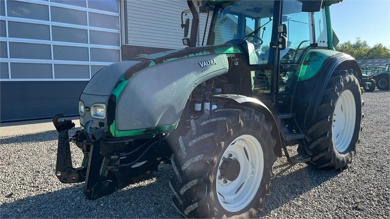 Valtra T130 med 3.5ton frontlift - Трактор: фото 3 Valtra T130 med 3.5ton frontlift - Трактор: фото 3