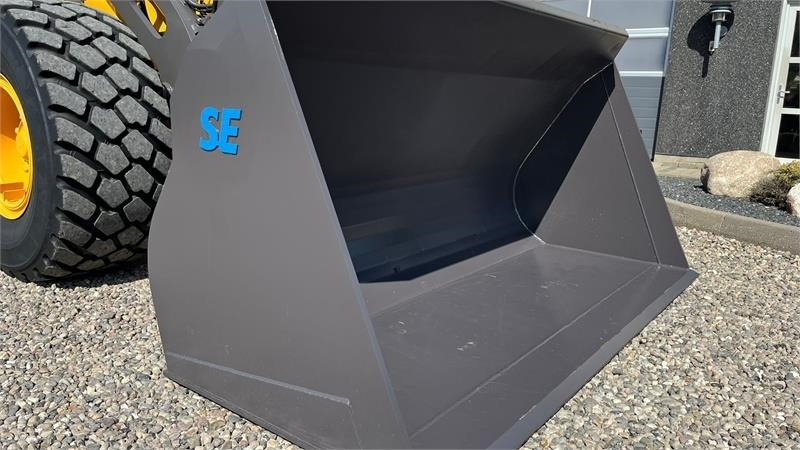 Volvo Læsseskovl 2,9m3 skovl med Volvo beslag på. Den er  - Колісний навантажувач: фото 1 Volvo Læsseskovl 2,9m3 skovl med Volvo beslag på. Den er  - Колісний навантажувач: фото 1