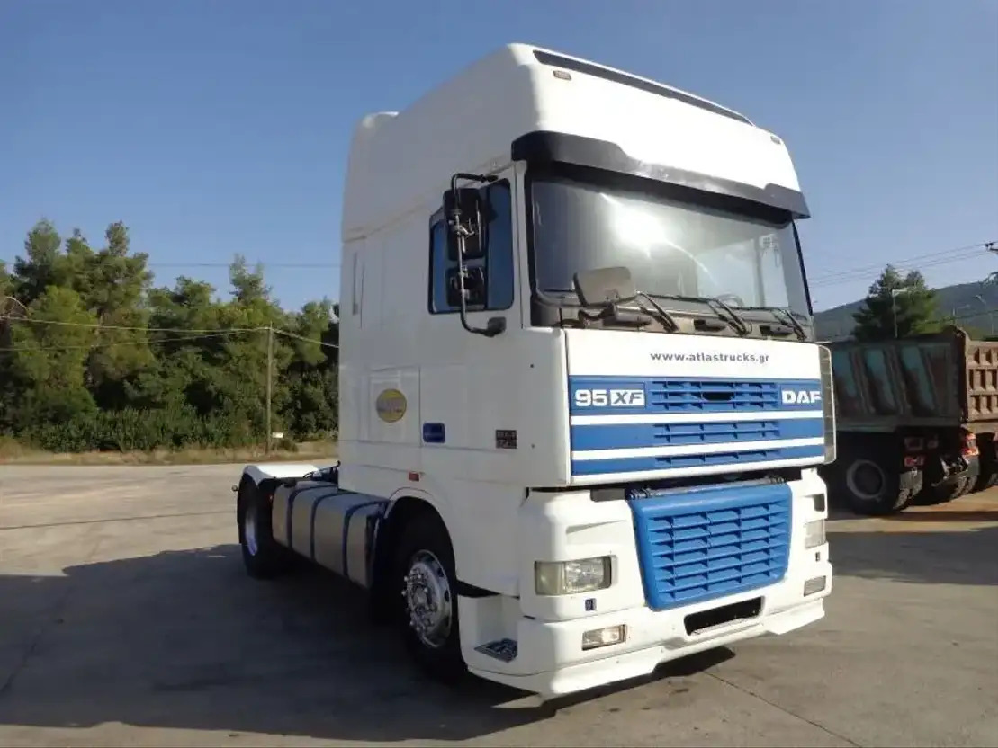 DAF XF 480 DAF XF.480 4X2 Super Space Intarder - Тягач: фото 2 DAF XF 480 DAF XF.480 4X2 Super Space Intarder - Тягач: фото 2