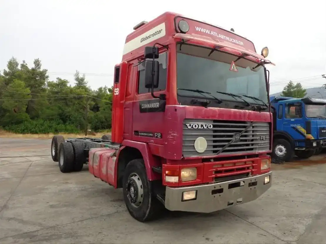 Volvo F 12.400 Volvo F12 6X2 405Hp -TD123ES - Вантажівка шасі: фото 1 Volvo F 12.400 Volvo F12 6X2 405Hp -TD123ES - Вантажівка шасі: фото 1