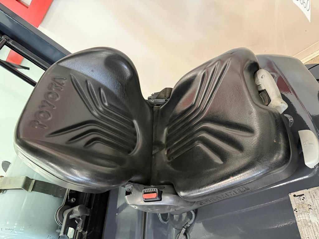 Toyota 10860 - 02-8FGF25 - Газовий навантажувач: фото 5 Toyota 10860 - 02-8FGF25 - Газовий навантажувач: фото 5