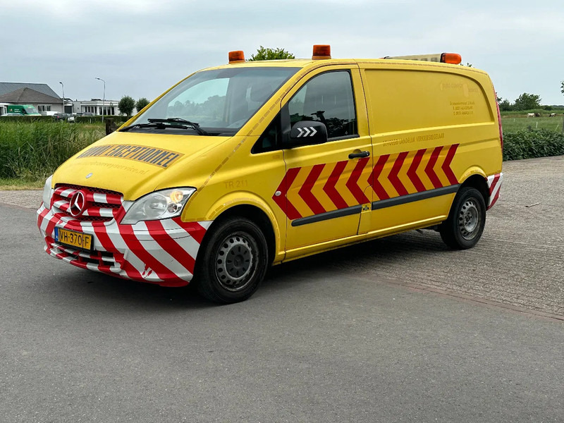 Mercedes-Benz Vito 113 CDI AUTOMAAT!!CONVOI EXCEPTIONNEL!!BEGELEIDINGSWAGEN!! - Легковий фургон: фото 3 Mercedes-Benz Vito 113 CDI AUTOMAAT!!CONVOI EXCEPTIONNEL!!BEGELEIDINGSWAGEN!! - Легковий фургон: фото 3