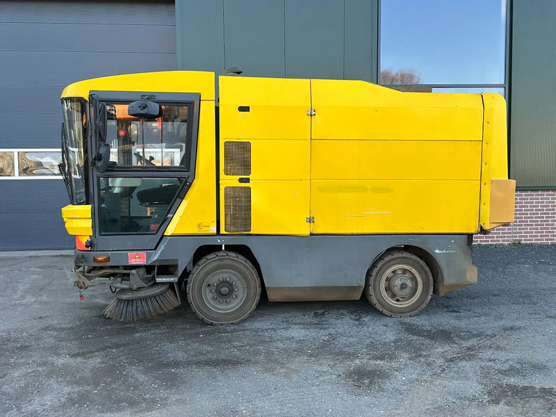 Ravo 530 VEEGMACHINE/SWEEPER!! - Підмітально-прибиральна машина: фото 2 Ravo 530 VEEGMACHINE/SWEEPER!! - Підмітально-прибиральна машина: фото 2