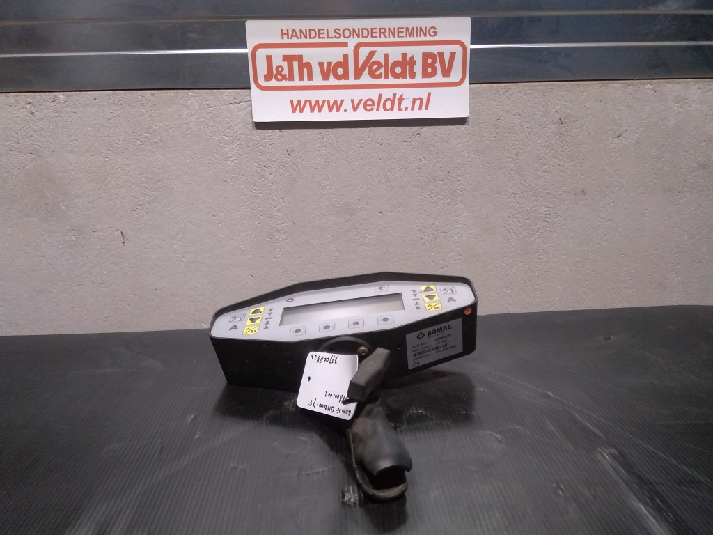 Bomag BM2000-75 - - Приладова панель в категорії Будівельна техніка: фото 2 Bomag BM2000-75 - - Приладова панель в категорії Будівельна техніка: фото 2