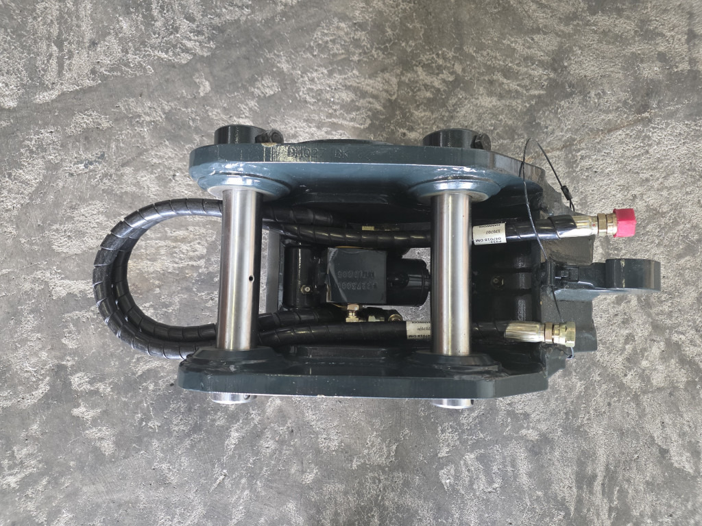 Case 32MK-95110CG - 31MK-90210CG - Зчіпний пристрій в категорії Будівельна техніка: фото 2 Case 32MK-95110CG - 31MK-90210CG - Зчіпний пристрій в категорії Будівельна техніка: фото 2