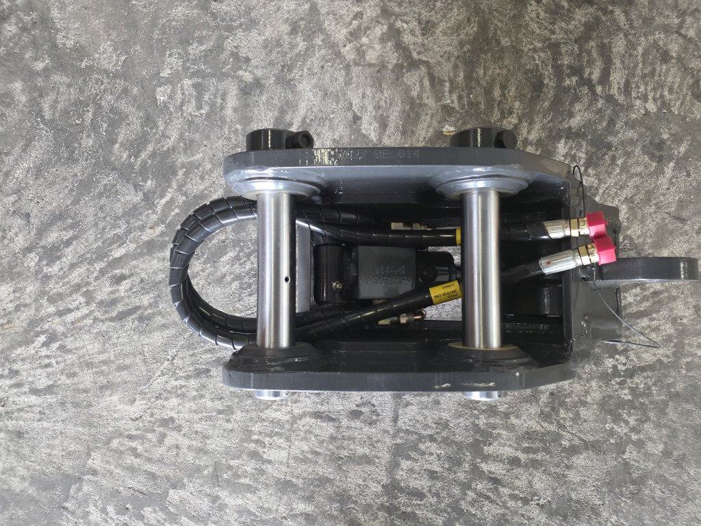 Case 32MK-95120CG - 31MK-90210CG - Зчіпний пристрій в категорії Будівельна техніка: фото 2 Case 32MK-95120CG - 31MK-90210CG - Зчіпний пристрій в категорії Будівельна техніка: фото 2