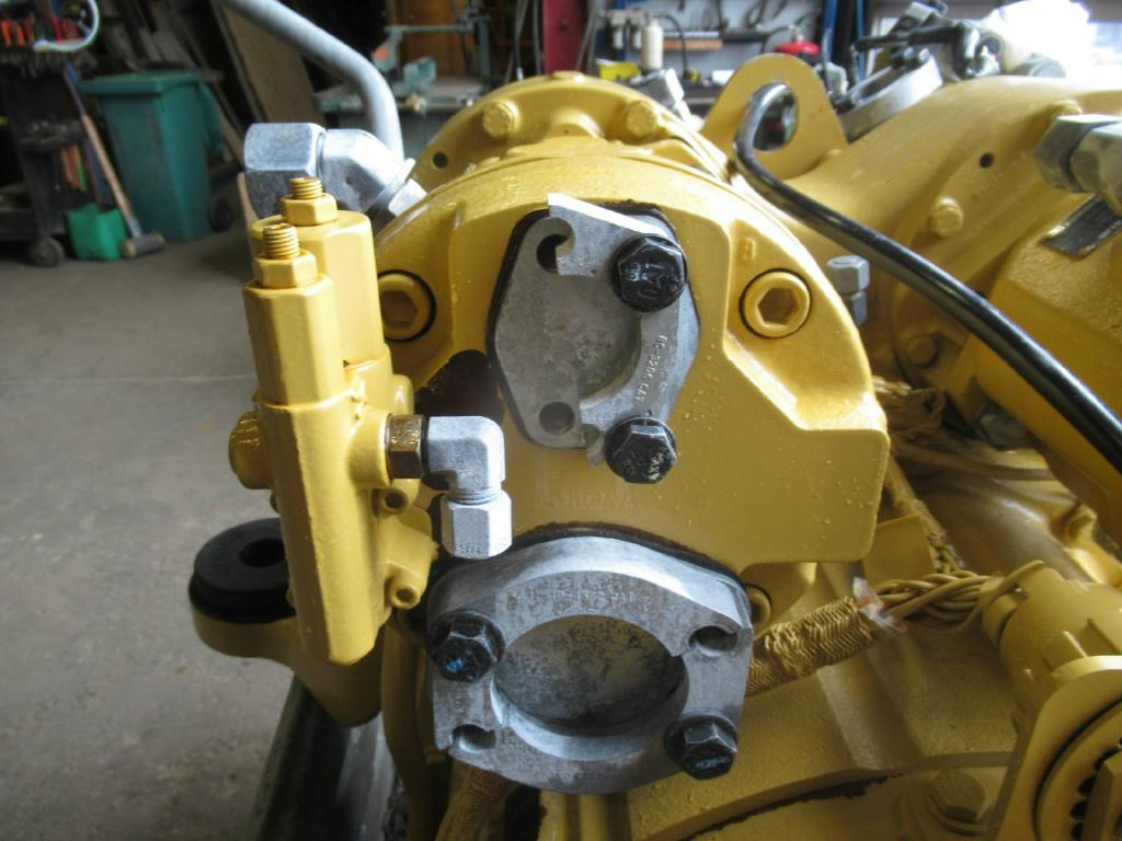 Caterpillar 2402647 - Гідронасос в категорії Будівельна техніка: фото 3 Caterpillar 2402647 - Гідронасос в категорії Будівельна техніка: фото 3